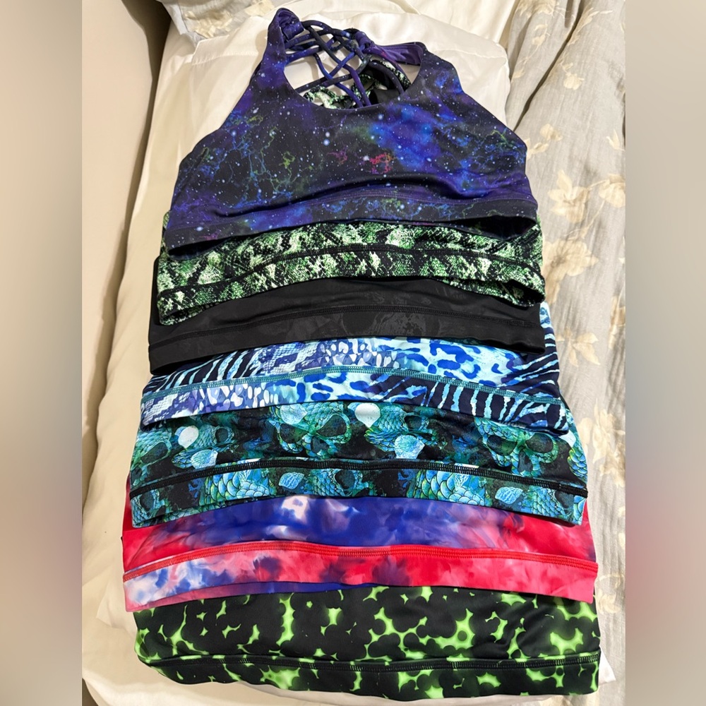 Constantly Varied Gear Vibrant Patterned Sports Bras Size XL- SEVEN PACK!